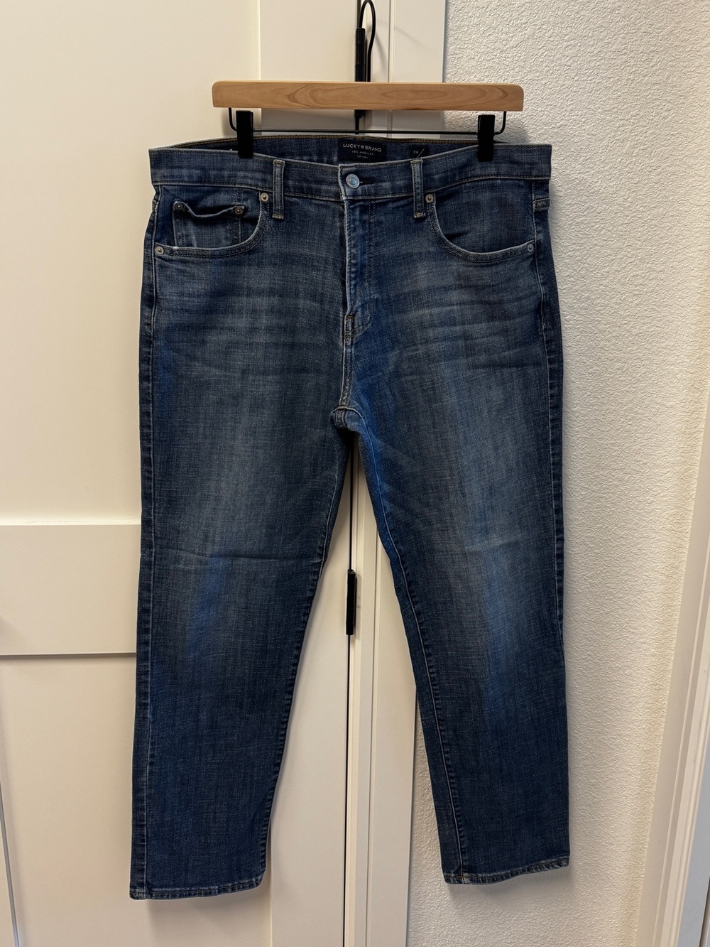 Lucky Brand Men's 221 Slim Straight Jeans, 36/32